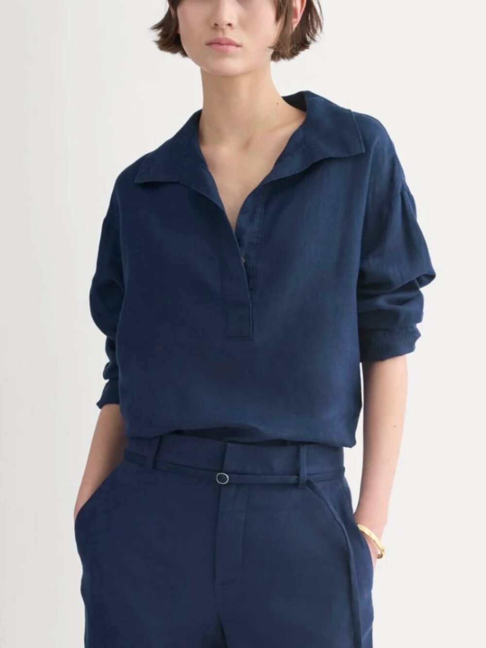 Everlane Popover Shirt in Linen Navy